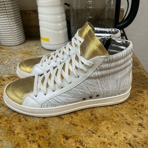 P448 leather woman’s shoes.  Size 8 - Picture 3 of 10